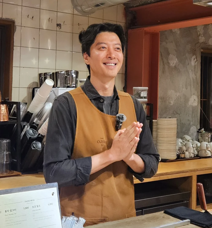 Quán cà phê của Lee Dong Gun gây chú ý sau thông báo mới. (Nguồn: Instagram nhân vật)