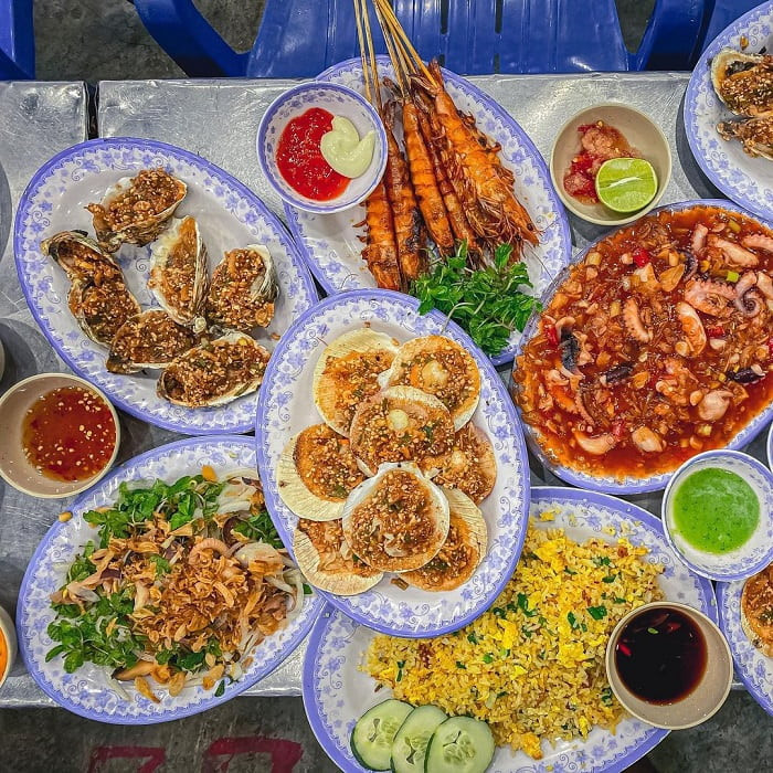Đà Nẵng quê Tiểu Vy không chỉ có biển: Thiên đường ẩm thực khiến du khách quên lối về Ảnh 5