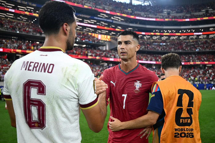 Ronaldo chia tay World Cup trong nỗi buồn. Ảnh: FIFA