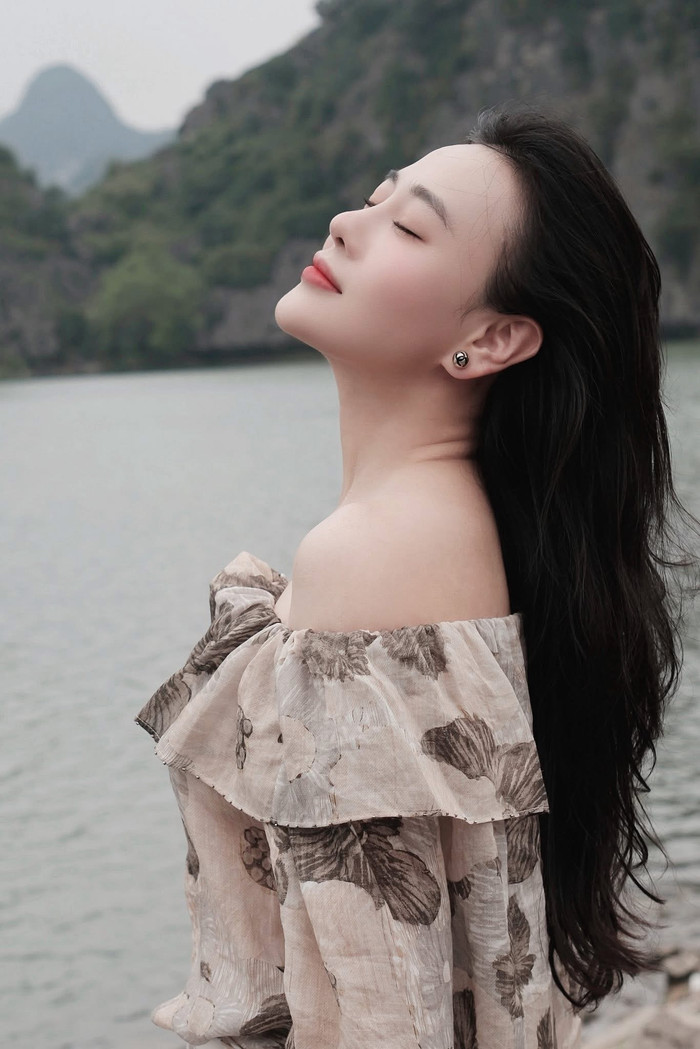 Phương Oanh đã thay đổi nhiều so với quá khứ. Ảnh: FBNV