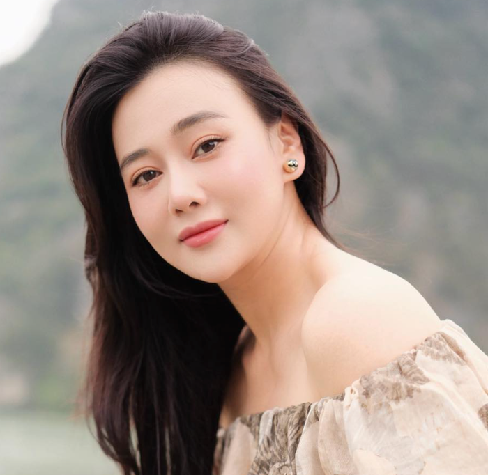 Phương Oanh khiến khán giả tiếc nuối khi chưa bén duyên với màn ảnh rộng dù có đủ tài năng lẫn nhan sắc. Ảnh: FBNV