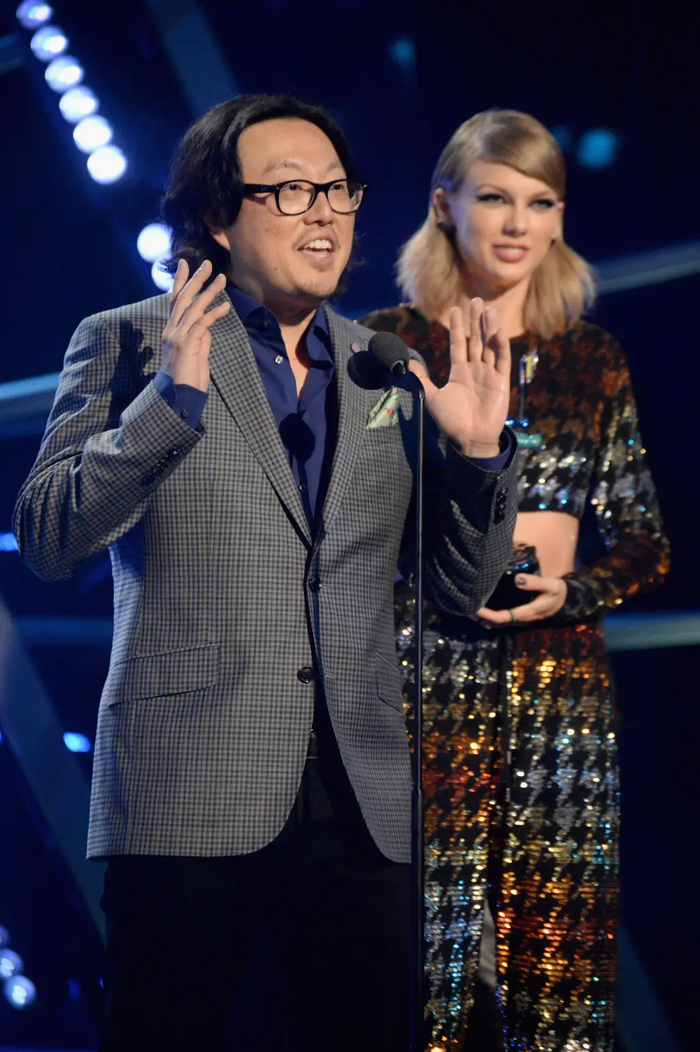 Joseph Kahn - người từng hợp tác với Taylor Swift trong nhiều MV đình đám.