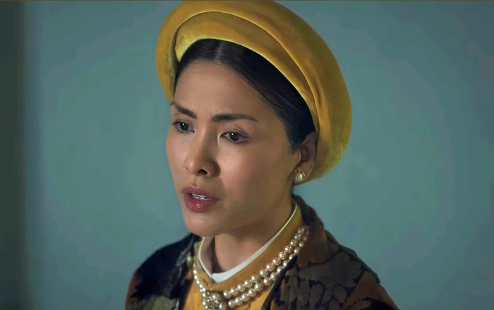 Tạo hình của Tăng Thanh Hà cho vai diễn hoàng hậu đang thu hút sự quan tâm từ nhiều người. (Ảnh chụp màn hình từ trailer phim)