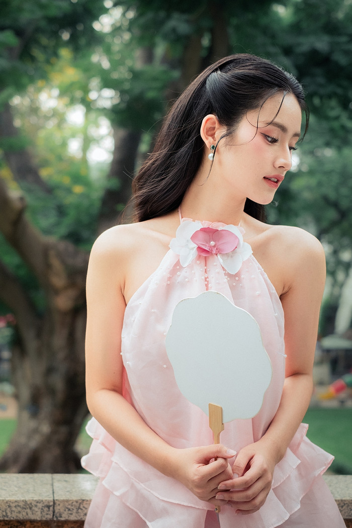 Hoa hậu Ý Nhi