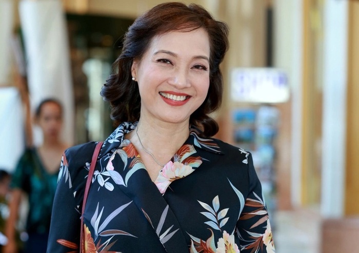 NSND Lê Khanh là một trong những nghệ sĩ gạo cội của sân khấu và điện ảnh Việt, ghi dấu ấn với nhiều vai diễn giàu chiều sâu sau hơn 50 năm hoạt động nghệ thuật. Ảnh: FBNV.