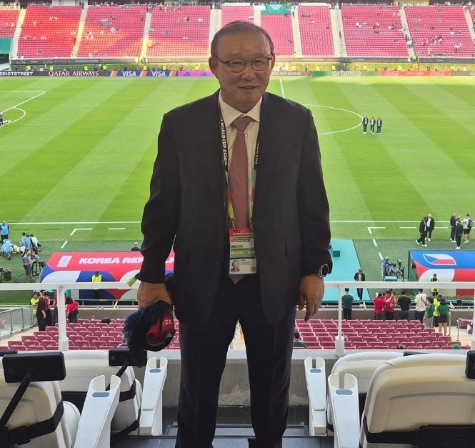 24 năm sau kỳ tích World Cup 2002, HLV Park Hang Seo chia tay bóng đá Hàn Quốc bằng một quyết định đầy tiếc nuối. Ảnh: Park Hang Seo