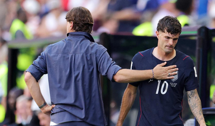 Christian Pulisic, Chris Richards, Sergino Dest và Gio Reyna đã chia sẻ cảm xúc sau khi tuyển Mỹ dừng bước tại World Cup 2026 ngay trên sân nhà. Ảnh: FIFA