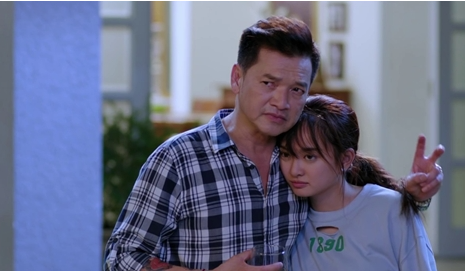 Quang Minh góp mặt trong bộ phim trăm tỷ đầu tay Em chưa 18 vai bố nữ chính.&nbsp;