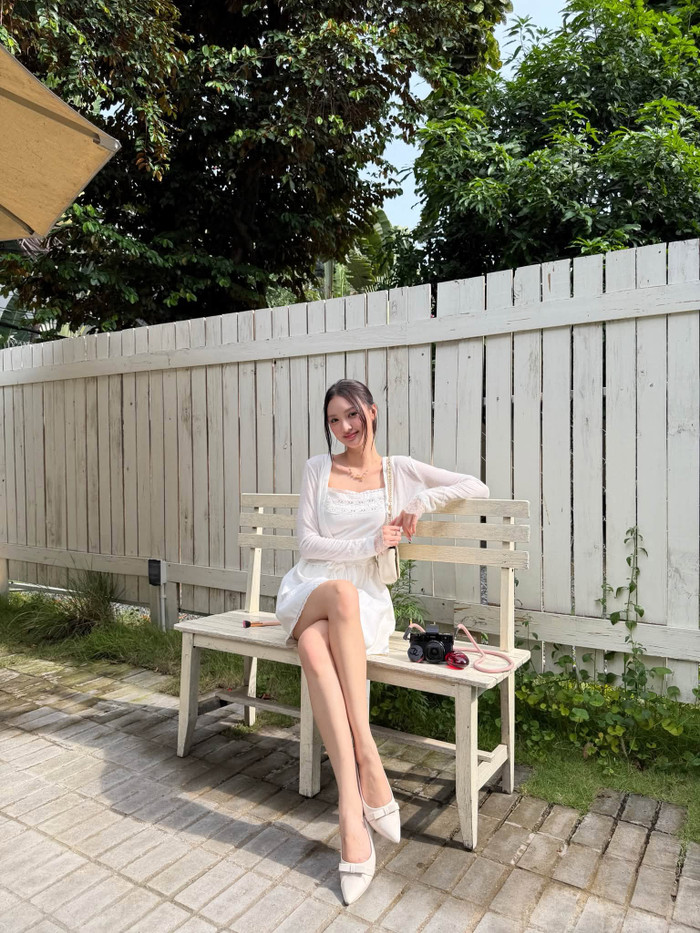 Cẩm Ly gây thương nhớ với visual ngọt ngào. (Nguồn: FBNV)