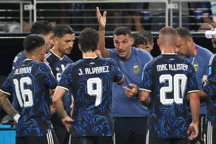 HLV Lionel Scaloni cảnh báo Argentina không được chủ quan trước Ai Cập, bởi World Cup 2026 đã chứng kiến quá nhiều bất ngờ. Ảnh: FIFA