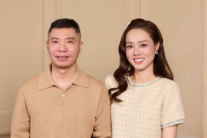 Bà xã NSND Công Lý trải lòng sau nhiều năm đồng hành cùng chồng vượt qua biến cố. Ảnh: FBNV
