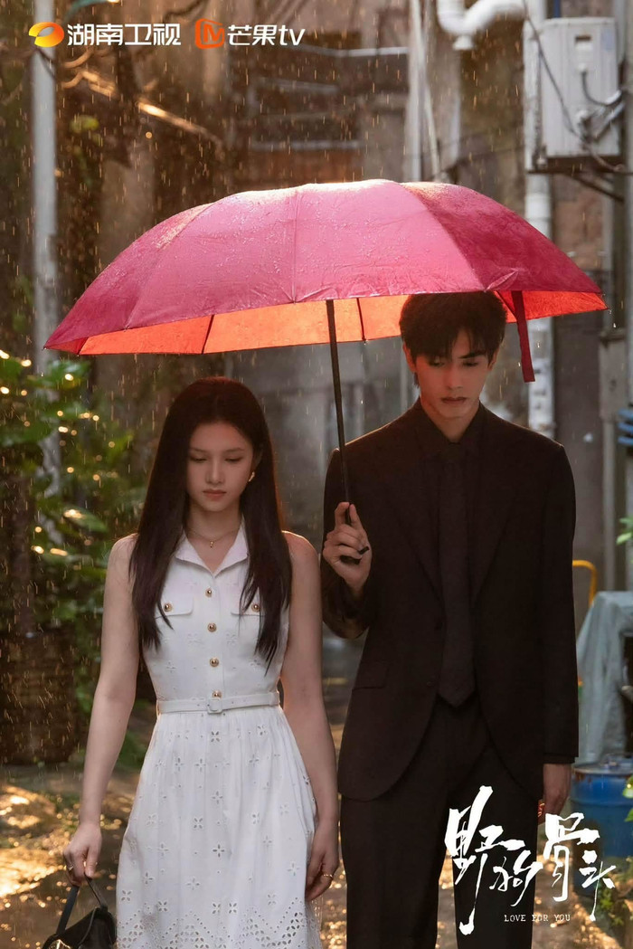 Phản ứng tự nhiên của Trương Tịnh Nghi khiến cuộc trò chuyện trở nên gần gũi hơn.