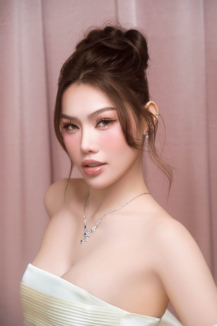 Á hậu Đỗ Cẩm Ly cuốn hút trong từng khung hình. (Nguồn: FBNV)