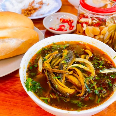 Miến lươn ở quê Hồ Văn Cường và Phương Oanh: Hai hương vị quê nhà, mỗi nơi một nét riêng Ảnh 4