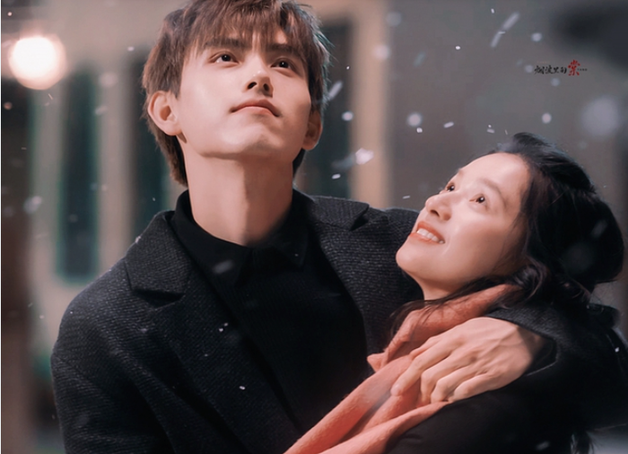 Chu Vận được gia đình yêu thương, người thương cưng chiều trong Chiếc bật lửa và váy công chúa.