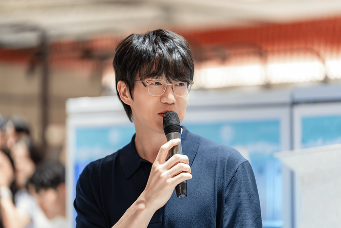 Nam ca sĩ Sung Si Kyung gây chú ý khi tiết lộ ước mơ kết hôn. (Nguồn: Instagram nhân vật)