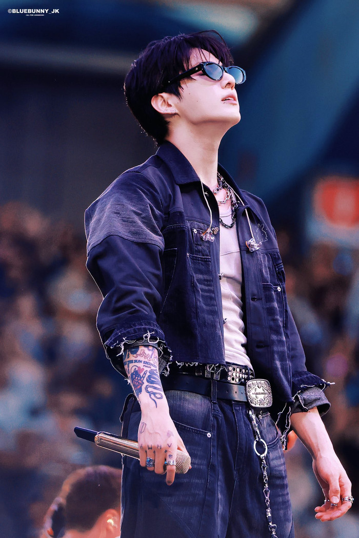 Jungkook (BTS) bị chấn thương Ảnh 4