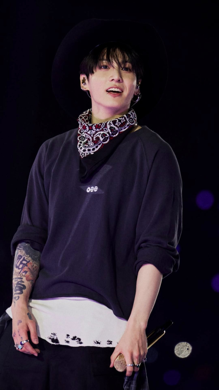 Jungkook (BTS) bị chấn thương Ảnh 5