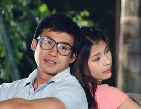 Lương Thế Thành và Thúy Diễm trong Trái tim hoa hồng.&nbsp;