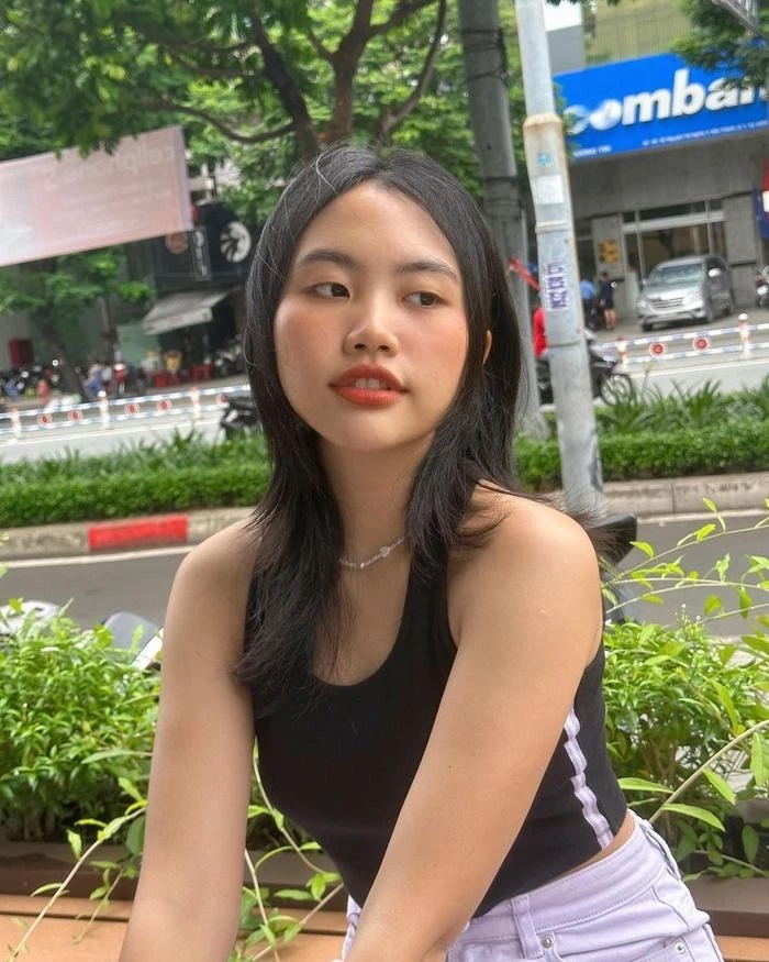 Động thái giữa đêm của Phương Mỹ Chi đang trở thành tâm điểm bàn luận trên mạng xã hội.