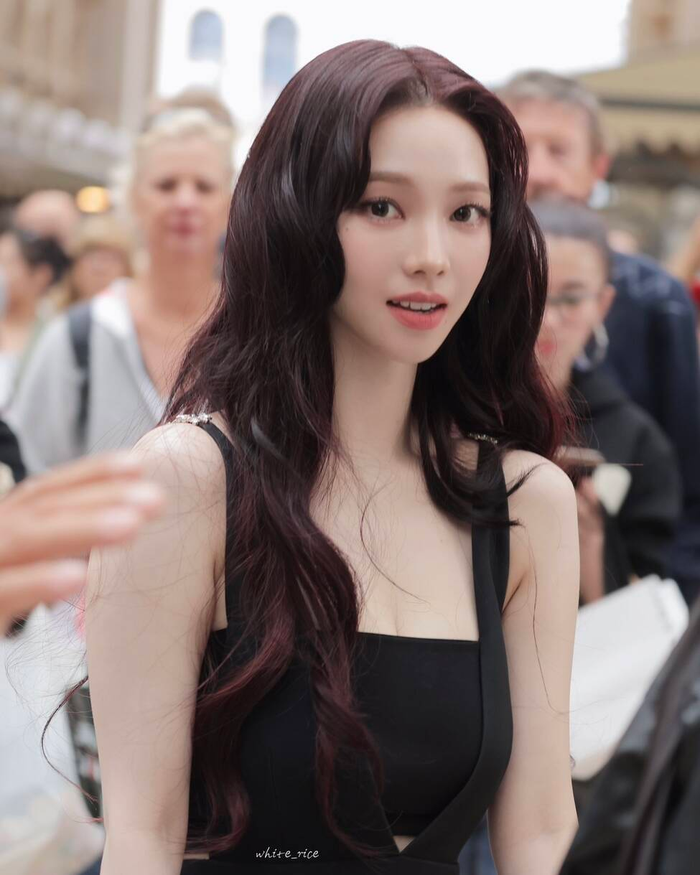 Karina trở thành tâm điểm bàn luận của cư dân mạng xứ Hàn.