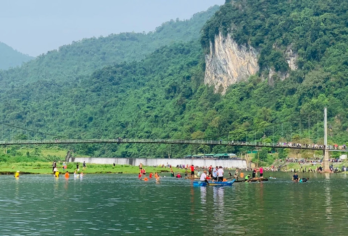 Những điểm đến ở Nghệ An quê bà xã Hồ Văn Cường càng đi vào tháng 8 càng đẹp Ảnh 2