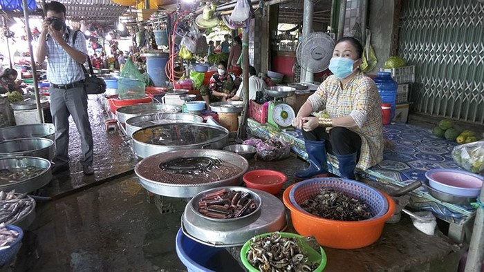 Sản vật mùa nước nổi ở Đồng Tháp tại các khu chợ quê. Ảnh: thuysanvietnam.com.vn