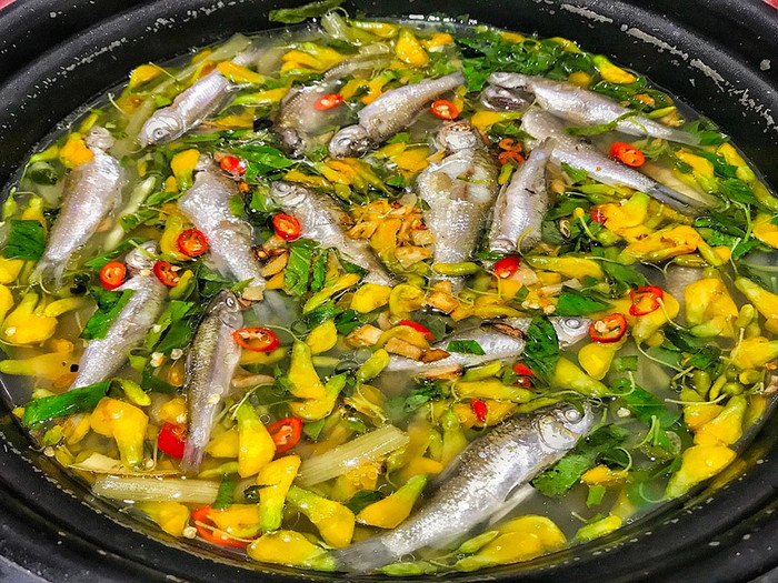 Rau điên điển - một loại rau khá đặc trưng ở Đồng Tháp, cũng là món ăn ngon trứ danh ở quê hương Hồ Văn Cường. Ảnh: Sưu tầm Internet