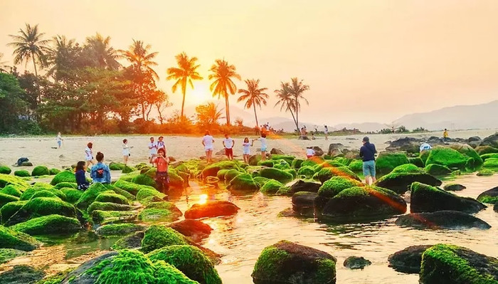 Bình minh ở làng chài Nam Ô. Ảnh: danangbest.com