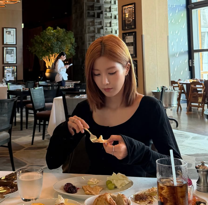Kwon Eun Bi rời xa hình tượng 'nữ thần Waterbomb', khoe vẻ đẹp mộc mạc trong chuyến đi Nhật Bản Ảnh 3