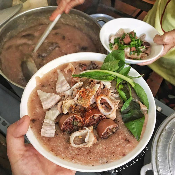 Món ăn sáng nóng ấm ở Tam Đảo sẽ làm ai nấy cũng dễ chịu. Ảnh: bachuaviahe