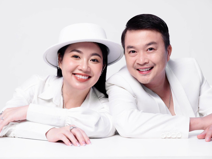 Từ bạn học đến bạn đời, Lê Khánh và Tuấn Khải đã bên nhau hơn hai thập kỷ. Ảnh: FBNV.