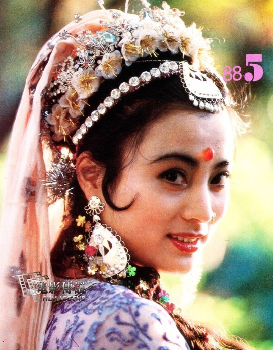 Vai 'Tinh thỏ ngọc' của Lý Linh Ngọc được mệnh danh là yêu tinh đẹp nhất trong 'Tây du ký 1986'. Ảnh: Xinhua
