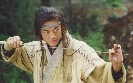 Lệnh Hồ Xung trở thành một trong những nhân vật tiêu biểu nhất khi nhắc đến Độc Cô Cửu Kiếm.