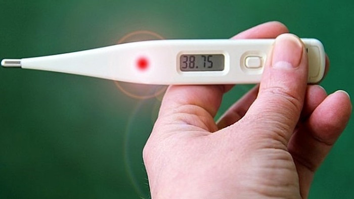 Sốt là dấu hiệu hệ miễn dịch đang phản ứng trước một vấn đề nào đó, phổ biến nhất là nhiễm trùng do virus hoặc vi khuẩn. (Ảnh minh họa từ Internet)