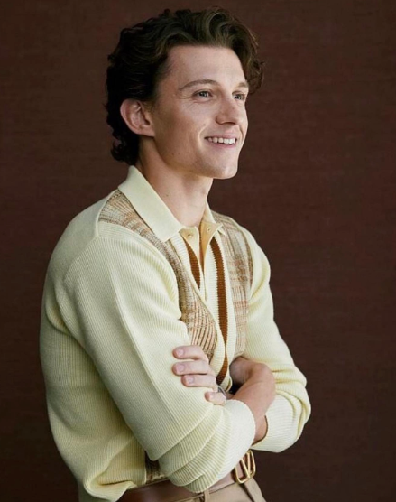 Tom Holland đang đứng trước cuộc đối đầu đặc biệt tại phòng vé khi góp mặt trong hai bom tấn cùng thời điểm.