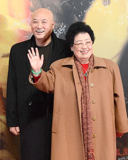 Nam diễn viên Trì Trọng Thụy và vợ ông khi còn sống. Ảnh: Xinhua