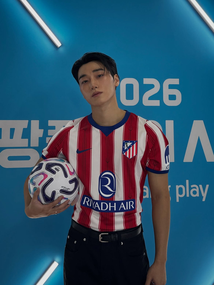 Nam thần tượng hot nhất ATEEZ gây tranh cãi Ảnh 1