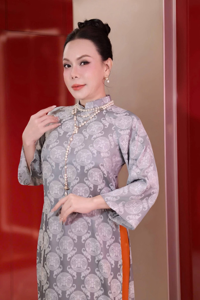 Việt Hương là nghệ sĩ nhận được nhiều sự quan tâm từ khán giả. (Ảnh: FBNV)&nbsp;