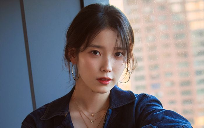 Sau những phản ứng trái chiều, IU tiếp tục xuất hiện trên mạng xã hội với hình ảnh khá bình thản.&nbsp;