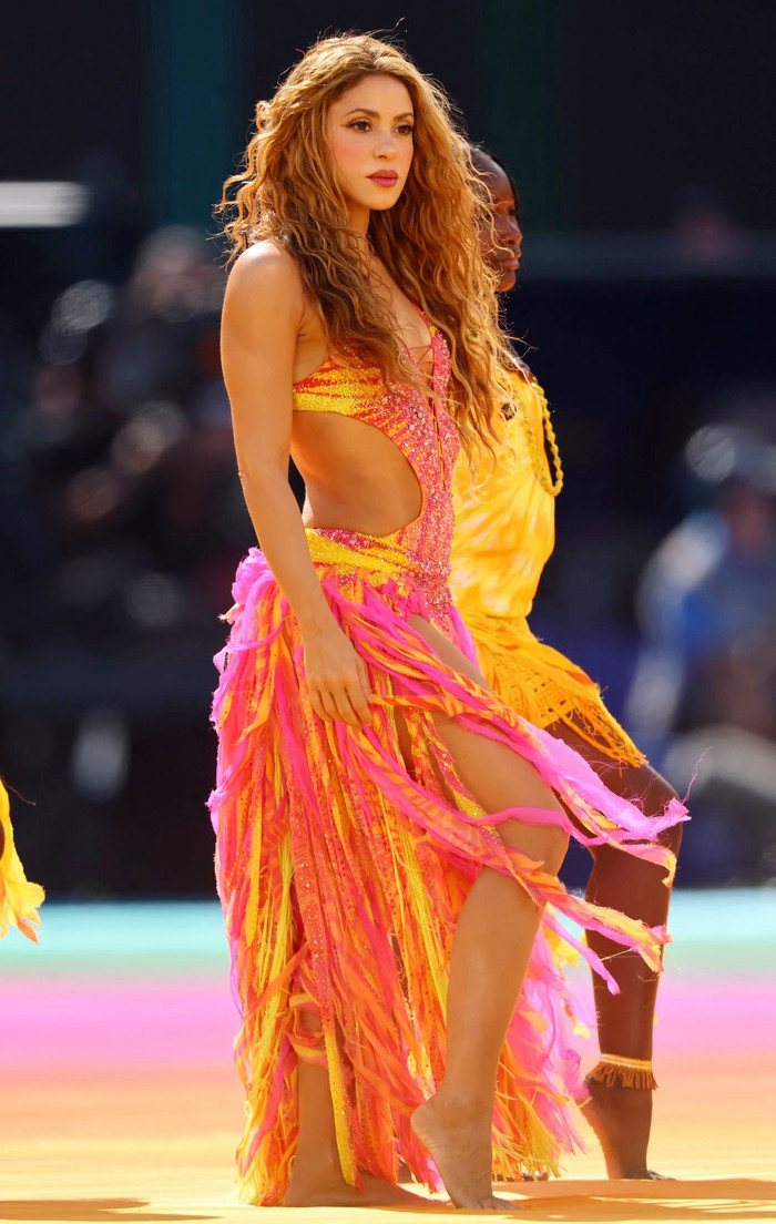 Shakira và nhiều nghệ sĩ kêu gọi hỗ trợ nạn nhân động đất tại Colombia Ảnh 2