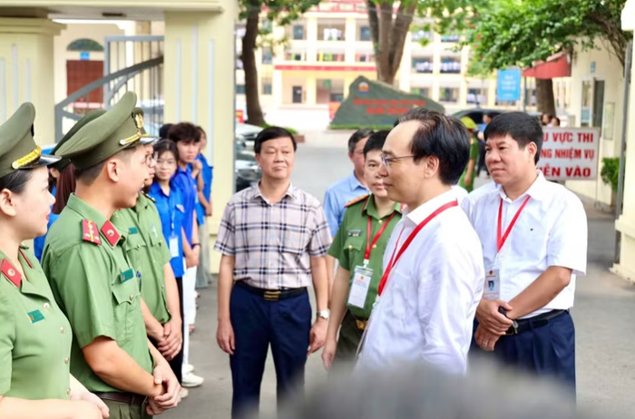 Bộ GD&ĐT đề xuất tăng mức tăng mức phạt tiền với các hành vi gian lận trong tổ chức thi.&nbsp;