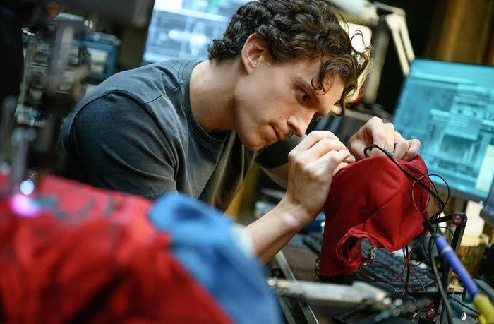 Diễn xuất của Tom Holland trong phim nhận được nhiều lời khen từ khán giả cũng như giới phê bình. Ảnh: Sony Pictures