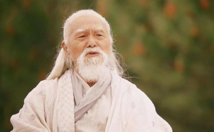 Trương Tam Phong là tổ sư Võ Đang, một trong những đại tông sư có tuổi đời và chiều sâu võ học nổi bật nhất trong tiểu thuyết Kim Dung.