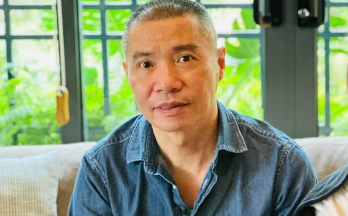 Dù không còn hoạt động với cường độ như trước, NSND Công Lý vẫn dành nhiều tình cảm cho nghề và giữ liên hệ với các đồng nghiệp. Ảnh: FBNV.