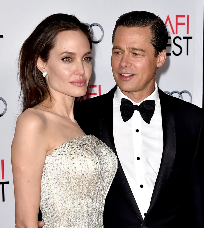 Brad Pitt và Angelina Jolie chia tay vào năm 2016. Ảnh: Pagesix.