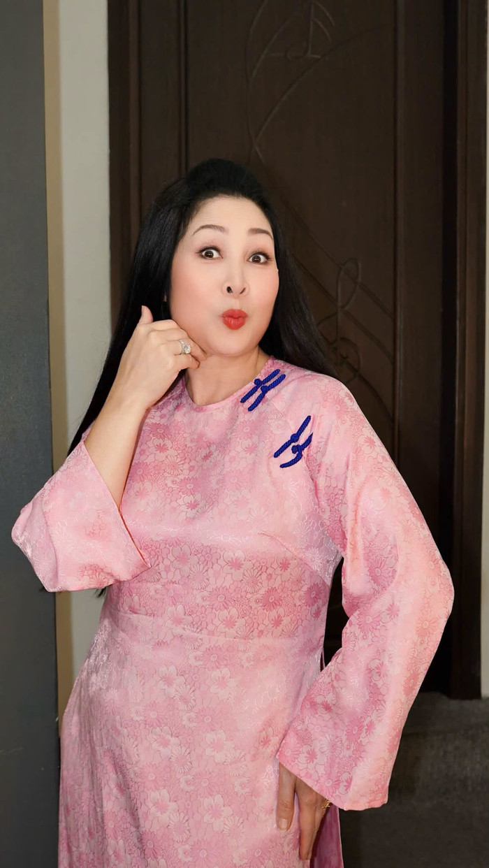 Hồng Vân là cái tên quen thuộc của điện ảnh Việt Nam với loạt vai diễn ấn tượng. Ảnh: FBNV