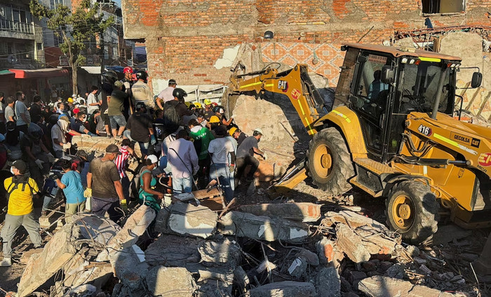 Động đất 7,4 độ tại Colombia: Hơn 200 người thiệt mạng, lực lượng cứu hộ chạy đua tìm người sống sót Ảnh 4