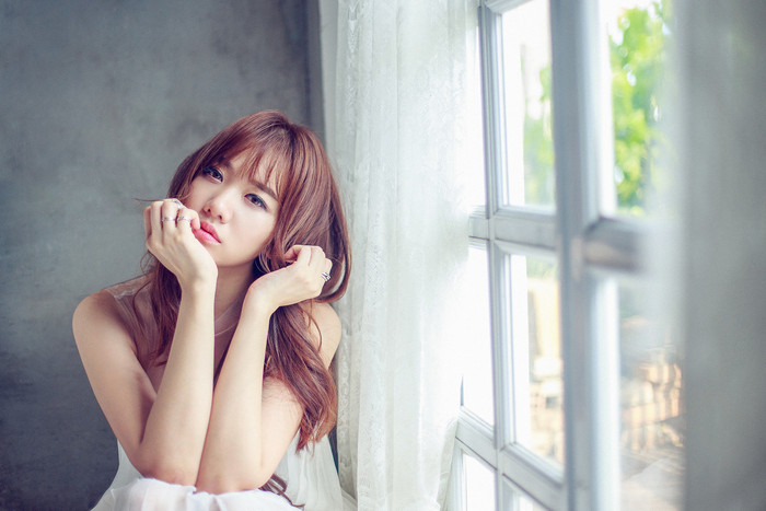 HarI Won chưa thể vượt qua được cái bóng quá lớn của ca khúc Anh cứ đi đi.