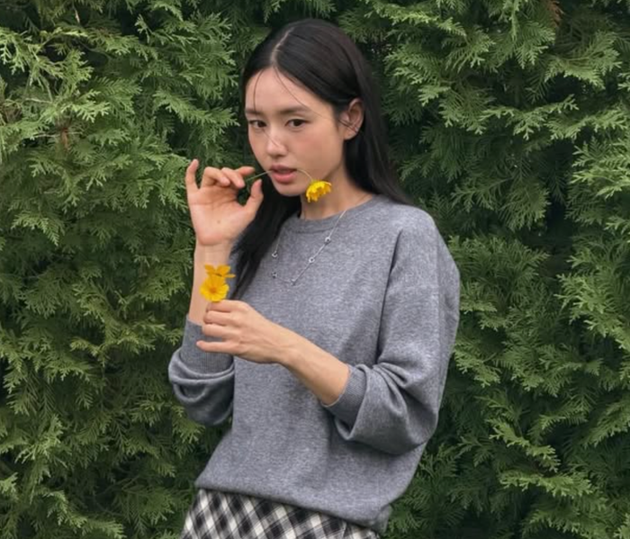 Sau khi giảm cân, nữ diễn viên được nhận xét có vẻ ngoài nhẹ nhàng, nữ tính và rạng rỡ hơn.